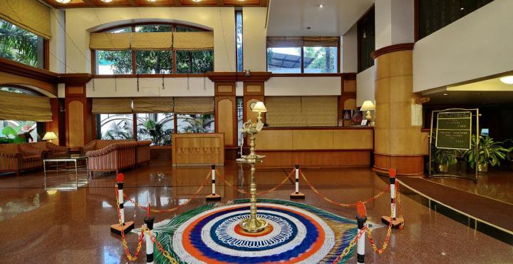 The President Hotel Shivajinagar Púna Kültér fotó