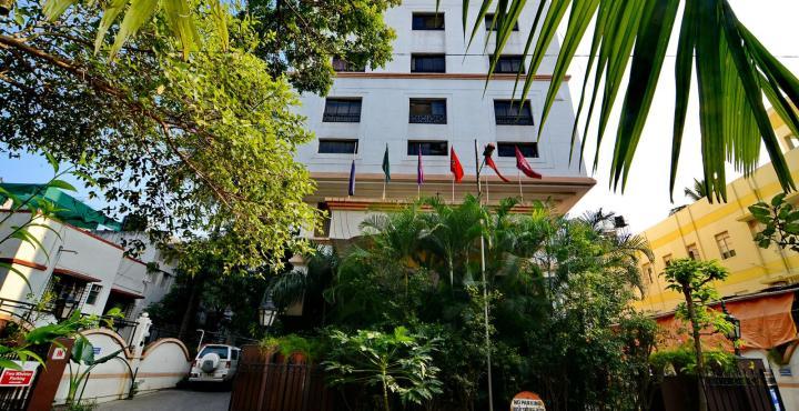 The President Hotel Shivajinagar Púna Kültér fotó