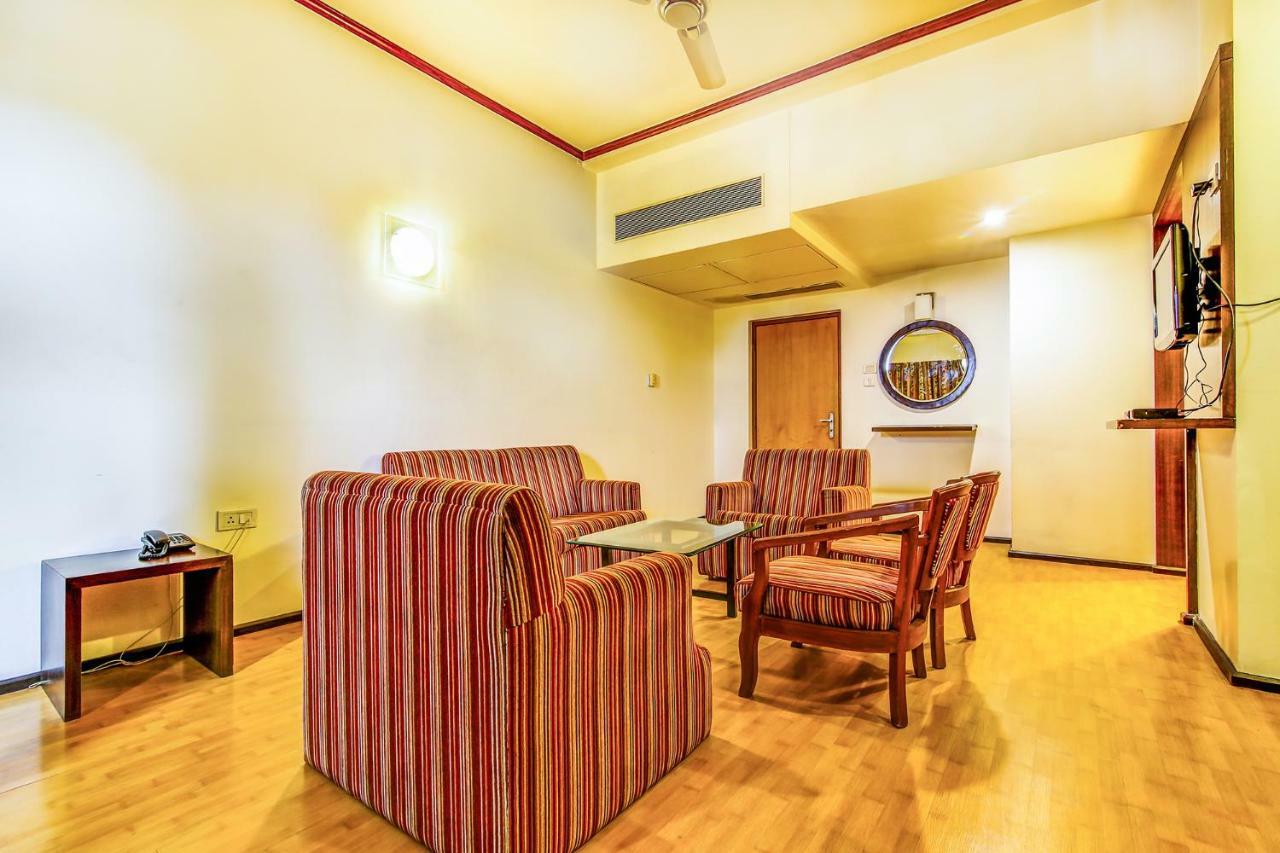 The President Hotel Shivajinagar Púna Kültér fotó