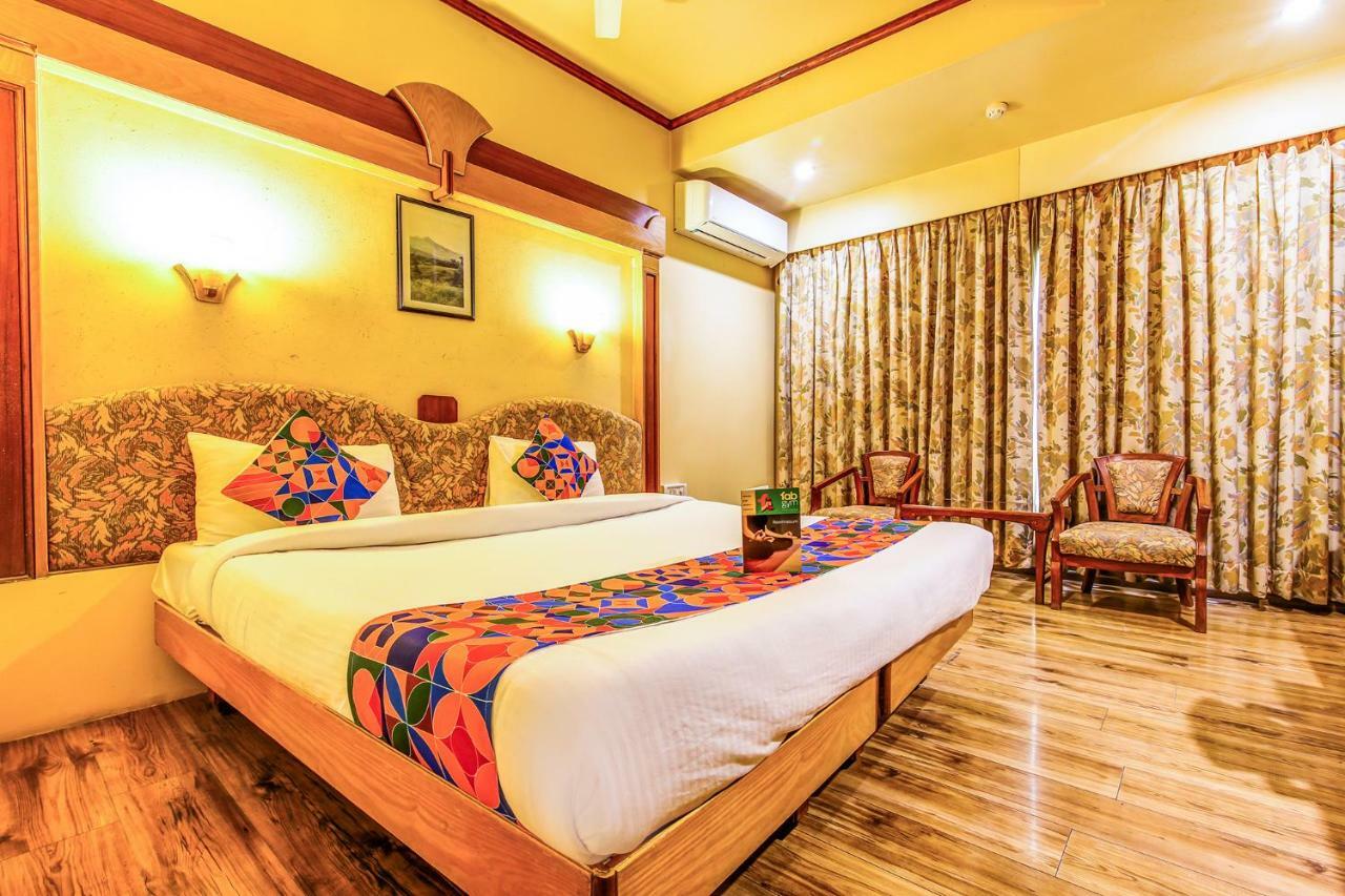 The President Hotel Shivajinagar Púna Kültér fotó