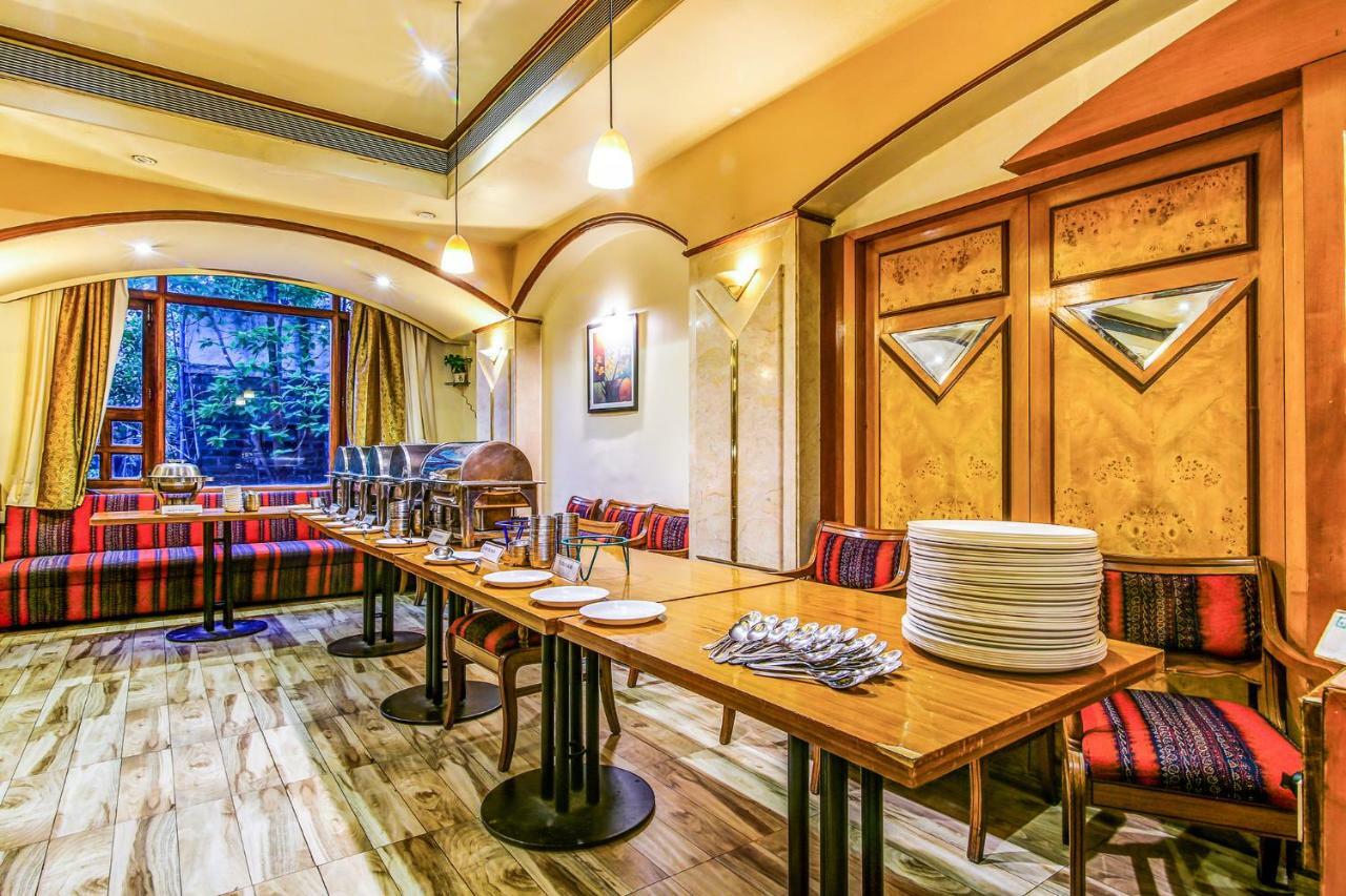 The President Hotel Shivajinagar Púna Kültér fotó