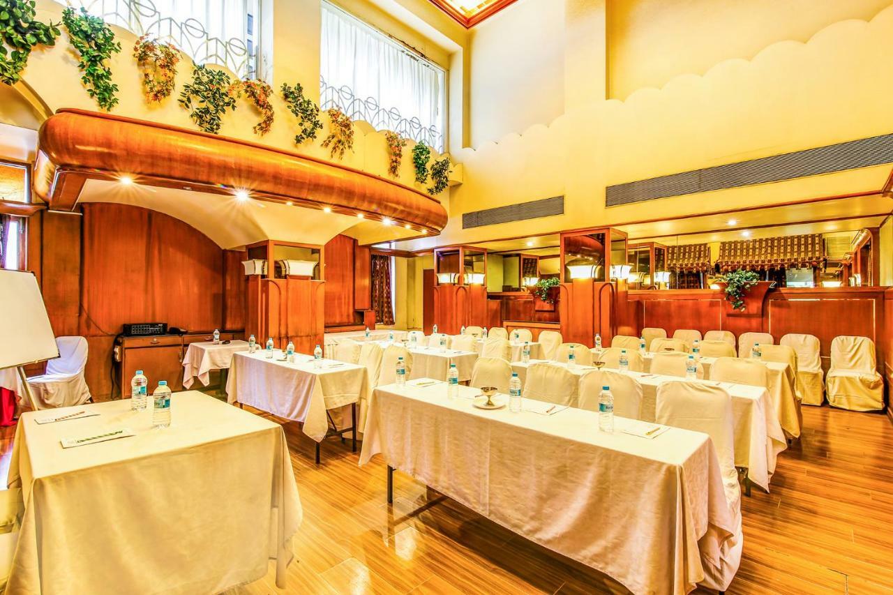 The President Hotel Shivajinagar Púna Kültér fotó