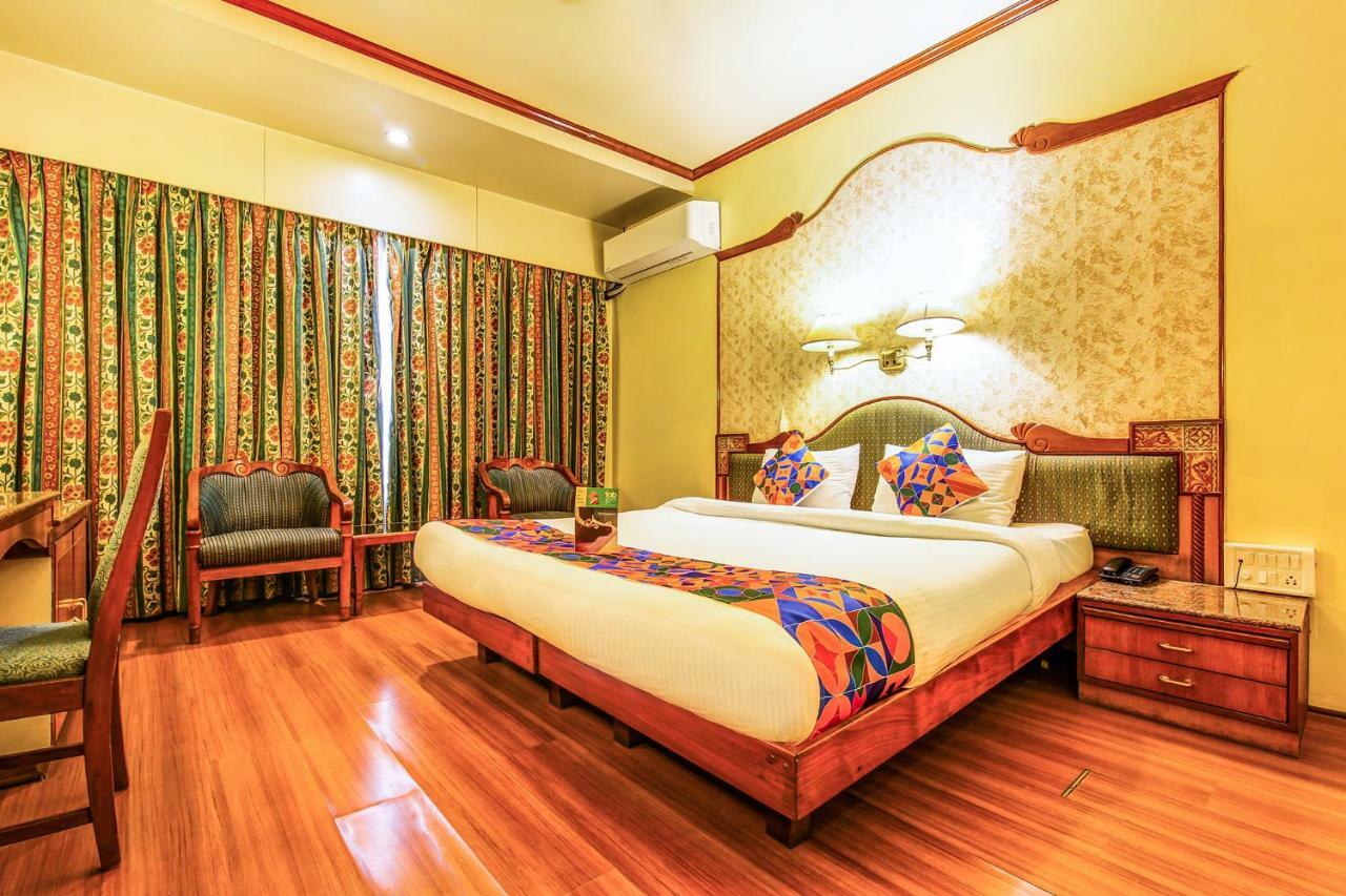 The President Hotel Shivajinagar Púna Kültér fotó